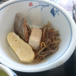 活イカ定食④副菜がついてきます