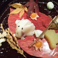 明月記 宝塚本店 -  ＜前 菜＞ 石垣零余子 小鯛雀寿司 いちょう芋 麩の焼 粉吹銀杏 初稲穂 松葉蕎麦 