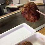 お好み焼楓ちゃん - 1コが柔らかくて少し重いたこ焼きは大阪の懐かしい味