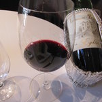 リストランテKubotsu - チーズとともに、もう一杯。グラスワイン(赤)フランス スッド・ウエスト 1890円