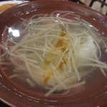 府城食府 - スープはタケノコと生姜を千切りにしたあっさりスープ。