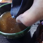 九拾九坊 - 蕎麦湯を注ぎます
