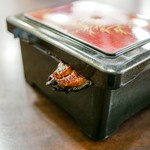 うなぎ割烹山田 - はみ出る鰻！