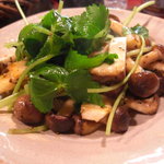 関 - シメジのバター炒め