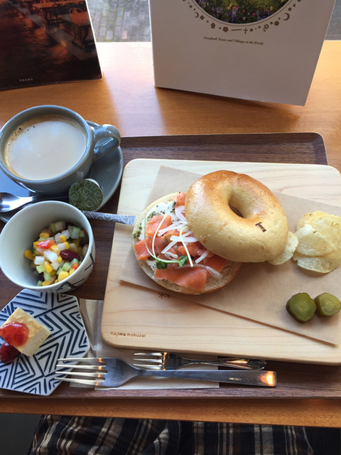 ツリーカフェ ベーグル ギャラリー Tree Cafe Bagles Gallery 高塚 カフェ 食べログ
