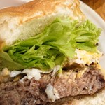  ハラカラ。 - 全体的に余計な水分がないので、手で持っても綺麗に食べられる。