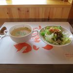 藤野かれー香房fond - 料理写真:スープとサラダ