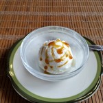 OSUASIRI AYURVEDA DINING SALON - ココナッツ・アイスクリーム。