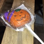 HANAZONO KOMINKA - もうハロウィン過ぎてたけど貰いましたんよ