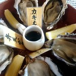 炭焼 炙屋 - 生牡蠣3種食べ比べ