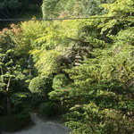 ルアン 神戸迎賓館 - 2階個室からの眺め（かすかに邸内の元茶室が見えます。）