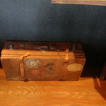 ルアン 神戸迎賓館 - 2階披露宴会場（元邸宅所有者の所持品、旅行バック）