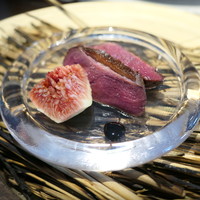 日本料理 TOBIUME - 狩猟文化・藁〜宗像産天然野鴨