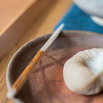 和三盆 恵菓 - 黑文字（くろもじ）