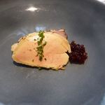 シェ・イノ - 鴨フォアグラと胸肉の燻製