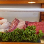 初め寿司 - 新鮮なネタ