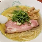 麺屋 六感堂 - ししゃも軍鶏しおそば