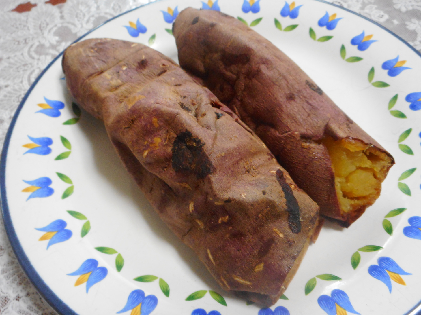 『日本の焼き芋　なんという高騰ぶり　大好きなつぼやきいも　つらい！』by 一級うん築士 : 銀座つぼやきいも - 銀座/焼き芋・大学芋... 