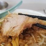 ラーメン荘 歴史を刻め - 豚もトロトロな大振りが２枚