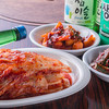 本場韓国料理 イッスル - 料理写真:キムチ