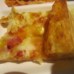 ブッフェ パンチュール - クロワッサンピッツァ・マヨコーンピッツァ