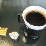 Iwamotoya - 朝食　食後のコーヒーとチョコレート