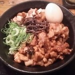 とんこつまぜそば(肉200g増し)