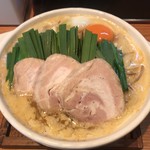 らーめん芝浜 - 冬期限定
      
      みそチャーシュー  ＋生卵