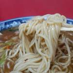 中華料理 新華楼 - 麺リフト