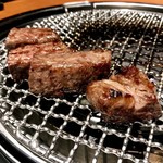 焼肉 土古里 金タレ - 厚切り和牛イチボ  2,480円