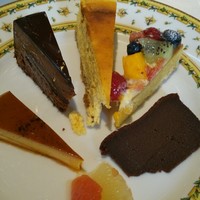 シェ・イノ - 