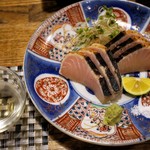 にほん酒と肴 酔音 - 鰆、焼き霜造り　850円