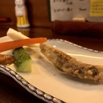 もっくもっく - お通し（野菜とメヒカリの唐揚げ）