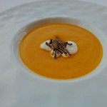 ジャルダン ポール・ボキューズ - 前菜①：能登のバターナッツカボチャのスープ