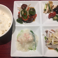 フーロン - プレートランチの全容ですよ