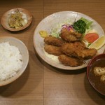 Guriru Nyu- Kotobuki - カキフライ定食  ￥1,250- (ライス半分)