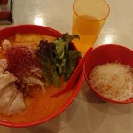 MR.CHICKEN鶏飯店 - 