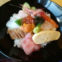 割烹みなと (アートホテル大阪ベイタワー) - 丼アップ