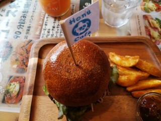 Honu Cafe - 上からハンバーガー