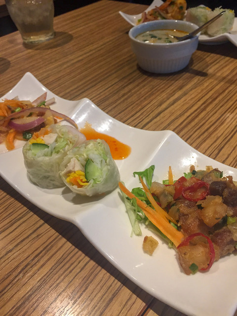 ランチセットが割高だが その分落ち着いて食べれる隠れ家的雰囲気 By サイドウォーカーズ シミラン 二子玉川 タイ料理 食べログ