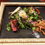 リストランテ ミヤマ162 - 額縁の前菜/がらさ海老 鰯マリネ 秋刀魚 美山田歌舎合鴨 摘み菜 金魚草 鬼灯 チドメグサ