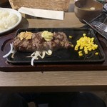 炭焼きステーキ ビーフインパクト  - 