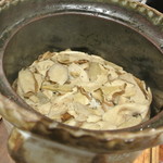 傳 - 生ポルチーニの土鍋炊きご飯