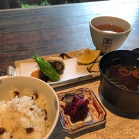 韻松亭 - 