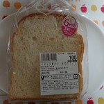 ヤオコーピノ - 料理写真:イギリス食パン６枚切の３枚切　￥100+税