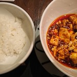 東京チャイニーズ 一凛 - 麻婆豆腐とご飯