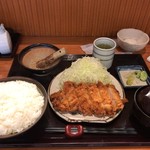 とんかつ 三太 - ロースカツ定食