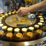 菊川商店 - (2018/9月)箱根まんじゅう製造機