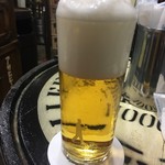 ビールスタンド重富 - 泡がこんもり 飲み口がしっかり感じます。全体の味わいもとてもコクがあって、キレや味の違いがとてもわかります！