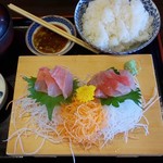 魚河岸割烹さかなや千本一 - 金目鯛のお刺身定食。